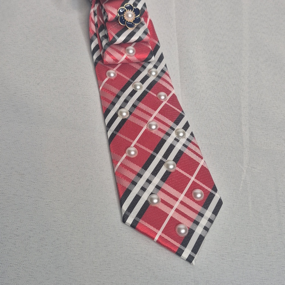 Handcrafted Luxury Fashion Necktie Necklace 📿 (TARTAN GIRL) - Picture 12 of 14